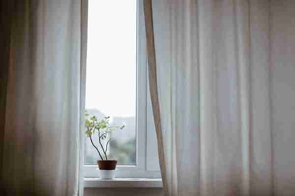 Los mejores trucos de lavandería para cortinas